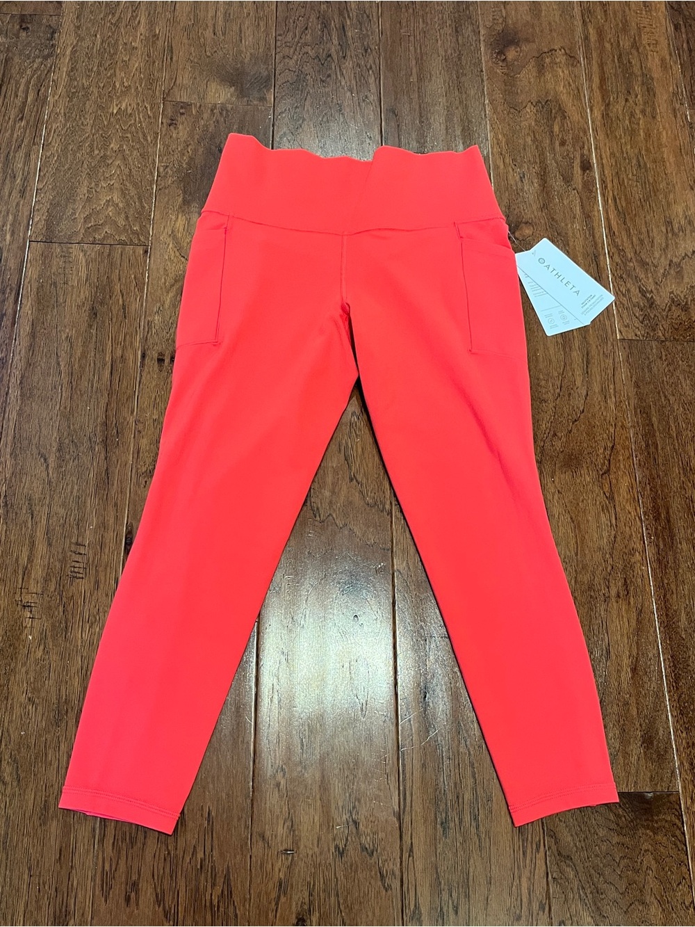 Athleta Coral Salutation Stash Pocket 7/8 Leggings Size M